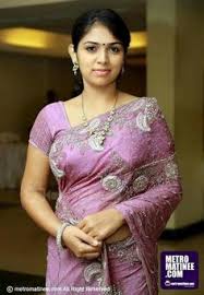Swetha hot half saree photos. Noorin Sherin