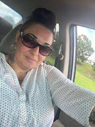 I learned to STOP TRYNNA BEG FOR SUPPORT & START NETWORKING🗣️🩷🤝🏾✨