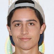 Lorenzo james henrie is a film actor.lorenzo james henrie was born on june, 29, 1993 at phoenix, arizona, united states.also we can address lorenzo james henrie by other professions like, film actor & television actor, who works predominantly in hollywood. Lorenzo James Henrie Bio Family Trivia Famous Birthdays