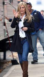 Stylefinch Icon Jennifer Aniston The Queen Of Casual Chic Ropa Casual De Negocios Ropa De Moda Estilos De Ropa Mujer