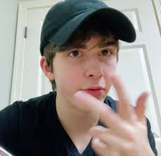 avery (@avery.culver)