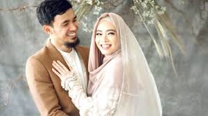 Pernikahan merupakan suatu acara yang sangat sakral dan hanya terjadi satu kali dalam hidup. 8 Tema Foto Prewedding Paling Populer Dan Banyak Dipilih