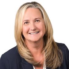 Had such an amazing time with Tina Tang this week! She updated my headshot  (which I really needed!) and I love it! Definitely go to Tina with Parris  Blue Photography if you