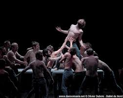 Hd tragédie création olivier dubois festival d'avignon 2012. Les Memoires D Un Seigneur Olivier Dubois Au Theatre De Cornouaille Quimper 12 Janvier 2016