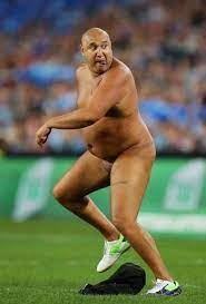 A streaker ran onto the field during the state of origin decider at suncorp stadium on wednesday night, just weeks after it happened at the gabba in the afl grand final. State Of Origin Streaker 2013 Home Facebook