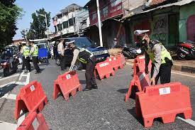 Hal itu dikutip dari akun resmi @dkijakarta, sabtu (19/6/2021). Govt Extends Ppkm Darurat To End Of July National The Jakarta Post