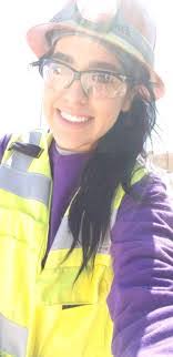 Damien Castle's Instagram, Twitter & Facebook