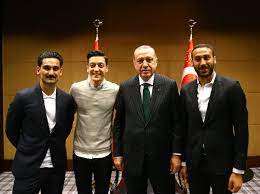 Özil gündogan treffen mit erdogan | straßenumfrage diesmal geht es um die aktuelle diskussion ilkay gundogan play for manchester city 2020 music : Mesut Ozil Breaks Silence Over Meeting With Turkish President Erdogan The Independent The Independent