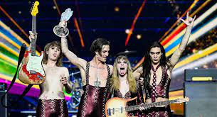 Italien och bandet måneskin med sångaren damiano david, 22, basisten victoria de angelis, 21, gitarristen thomas raggi, 20, och trummisen ethan torchio, 20, har vunnit eurovision song contest 2021. Italy S Maneskin Triumphs In Eurovision Song Contest 2021 Grand Final Sputnik International