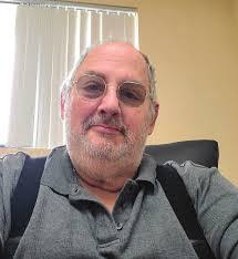 Ellie Pomerantz's Instagram, Twitter & Facebook