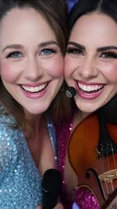 Mistura que deu certo. Janne Lucy ( participação Tammy Sena)