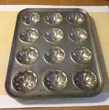 Reserved Vintage Tin Muffin Pan 12 Hole Baking Tin Tart Etsy Muffin Pan Vintage Bakeware Vintage Tin