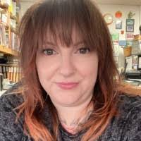 Sarah Ihle's Instagram, Twitter & Facebook