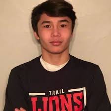 Lions honor Henry with tribute