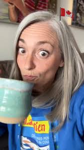 Hey 🇨🇦 pals! Go vote! Advanced polls are open all weekend! Turnout has  been really high so far, so lineups have been long, something new to some  of us here- bring snacks & plan for a wait (or try ...