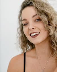 Emily Rowles's Instagram, Twitter & Facebook