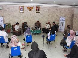 Check spelling or type a new query. Ombudsman Gelar Diskusi Dan Peluncuran Buku Menjadi Ombudsman Perjalanan Satu Dekade Ombudsman Ri