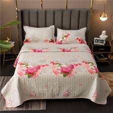 Maybe you would like to learn more about one of these? China Customized Printed Ultrasonic Microfiber King Size Fitted Wedding Satin Turkish Bedspread China Quilt Set And Coverlet Price