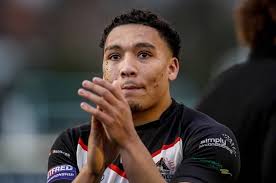 Jacob Ogden commits to London