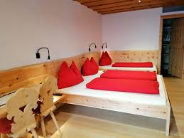 Una radio per raccontare i sogni e le emozioni. Zimmer Archiv Hoferhof Urlaub Auf Dem Bauernhof Sudtirol