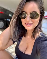 No mi querida esposa teamo teamo quiero que seas mía mía amor teamo mucho  amor mio teamo teamo tanto amor mio besando todo partes íntimas amor mío  teamo