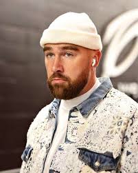 Hello Fans !! If You are a Big Fan !♥️Can we Get A Big Yess From Y'all ♥️