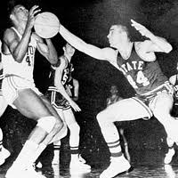 1963 Loyola v Miss State, Harkness angling for layup