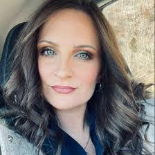 Jessica Browning's Instagram, Twitter & Facebook