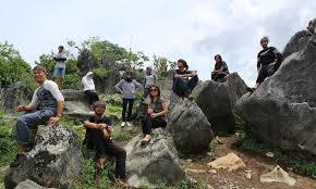Karang numpang sukabumi, terletak di kecamatan gunung guruh. Karang Para Wisata Batunya Sukabumi