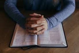 Resultado de imagem para O que fazer “se teu irmão pecar contra ti” (Lucas 17:3-4)