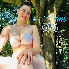 TW Pornstars - Claudia Valenzuela. Twitter. Felíz inicio de semana🥰📸...  50%🤑 en mi Only💙👉🏻. 4:24 PM - 24 Apr 2023