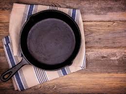 Add more salt as needed and continue to scrub the pan with the salt and paper towel. How To Clean A Cast Iron Skillet And Keep It Well Seasoned Hgtv