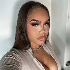 kayla🤍 (@kay_peeze4)