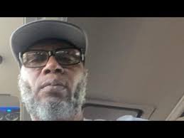 Jameel McClain Representing the Baltimore Ravens with the Salvation Army at  Thanksgiving Giveaway