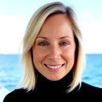 Amanda Copp's Instagram, Twitter & Facebook