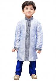 The uk's best quality range of boys suits, perfect as a kids wedding suit and all other special occasions. Buy Gorgeous Wedding Wear For Boys In Latest Designs Online Utsav Fashion