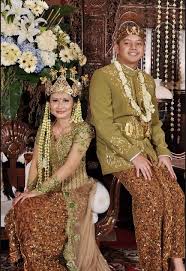Aksara jawa adalah turunan dari jenis aksara brahmi. 66 Gambar Baju Adat Sunda Perempuan Terbaik Modelbaju Id