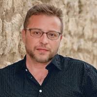 900+ Profile mit dem Suchbegriff „Foldi“