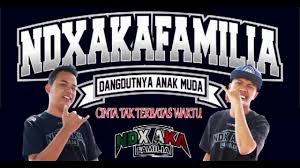 Cintaku Tak Terbatas Waktu Ndx A K A Familia Official Lyric Video Youtube