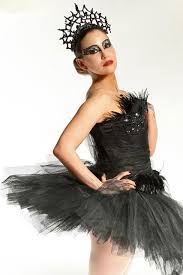 Black And White Swan Halloween Costumes Black Swan Costume Diy Disfraces Disfraces De Peliculas Disfrases