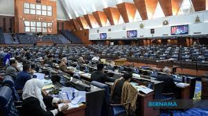 Laskar rakyat kebaktian rakyat indonesia sulawesi (kris) siap menghadapi musuh negara di tingkat pusat, terdapat panglima tertinggi, menteri pertahanan, dewan militer, dan dewan pertahanan negara. Hanya 80 Ahli Parlimen Dibenar Berada Dalam Dewan Rakyat Suara Merdeka