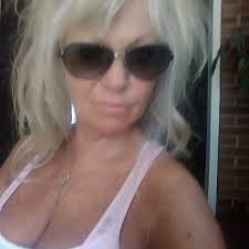 Joyce Cavins's Instagram, Twitter & Facebook