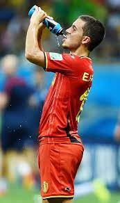Eden Michael Hazard Is A Belgian Professional Footballer Who Plays For English Club Chelsea And The Belgium Nati Eden Hazard Soccer Players Eden Hazard Chelsea