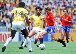 Hace tambalear las relaciones bilaterales entre ambos países. Brazil 1 Spain 0 In 1986 In Guadalajara Emilio Butragueno Shoots For Goal In The Group 4 Clash At The World Cup Finals Espanha Selecao Futebol Copa Brasil