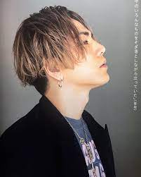 さんはinstagramを利用しています 早くおみりゅうの生声聴きたいなー もうbp行った方どんなんだったんですか 声感動しましたか まだあと1カ月以上あるけど今からもうめっちゃ楽しみ まず やせな とか言ってじゃがりこ食べてる 臣 髪型