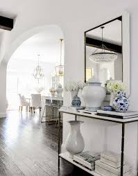 Real antique porcelain ginger jars are harder to come by here are 7 elegant ways to style ginger jars in any room of your home, and stylish options that work with any decor. 5 Tips For Adding Style To Your Home Decor Gold Designs Hall Decor Ginger Jars Decor Home Decor Styles
