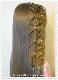 Want to look especially pretty for the first date? Interlocking Floating Bubble Braid Hairstyle Hairstyles For Girls Princess Hairstyles