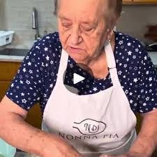 Loretta Marotta's Instagram, Twitter & Facebook