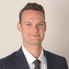 I am delighted to announce that I am starting a new job at LinkedIn as a  Sales Development Representative for the DACH market.