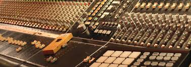 Every studio rental comes with use of green. Umpg Recording Studios